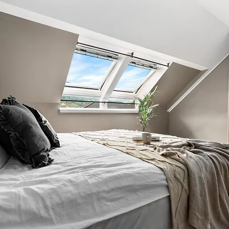 Beautiful With 3 Bedrooms Апартаменты