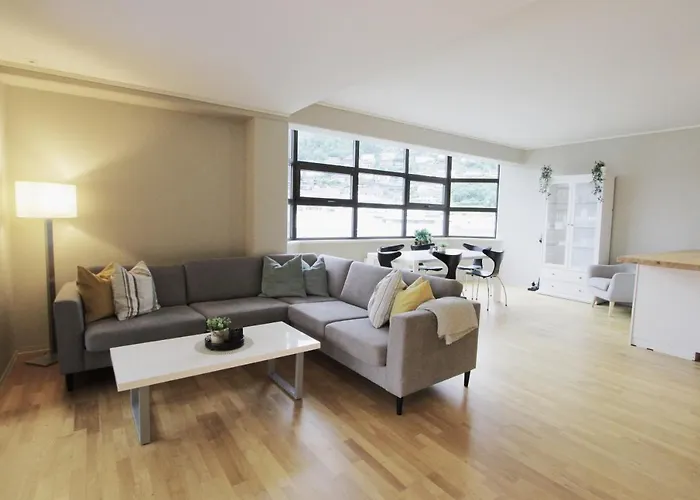 Lägenhet Beautiful With 3 Bedrooms